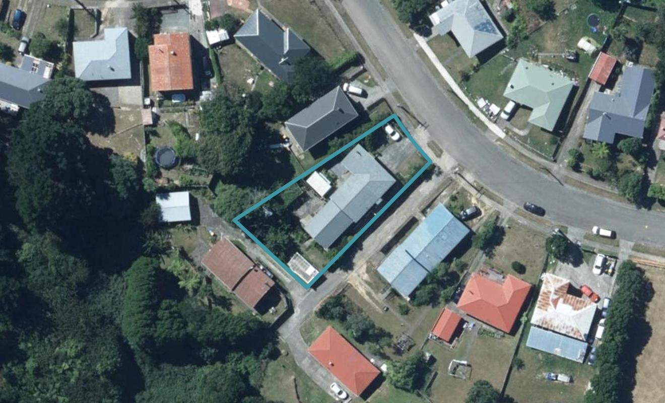 6 Cardiff Crescent, Cannons Creek, Porirua - Carousel 1