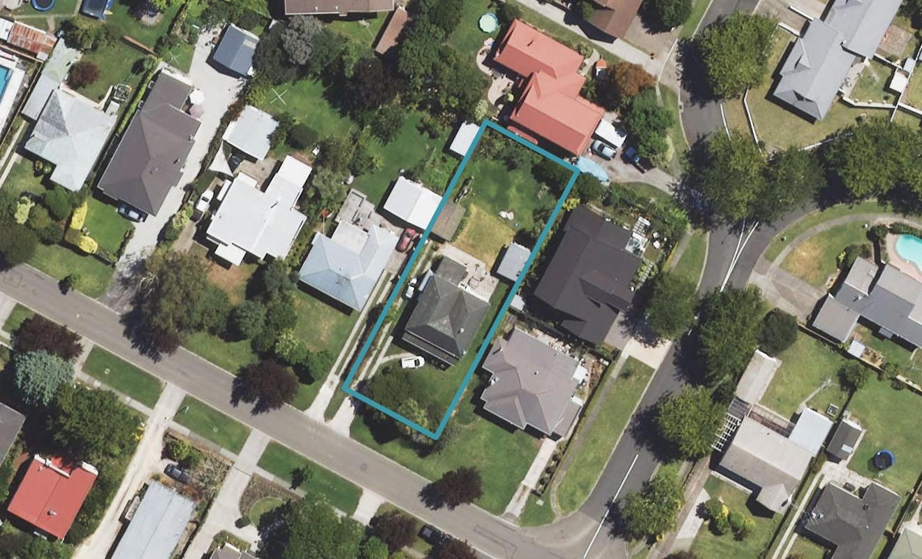 12 Iranui Road, Inner Kaiti, Gisborne - Carousel 1
