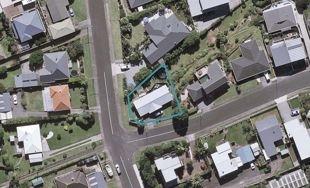 1 Chatswood Grove, Fitzroy, New Plymouth - Carousel 1