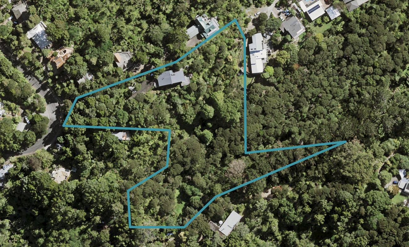 72 Park Road, Titirangi, Auckland - Carousel 1