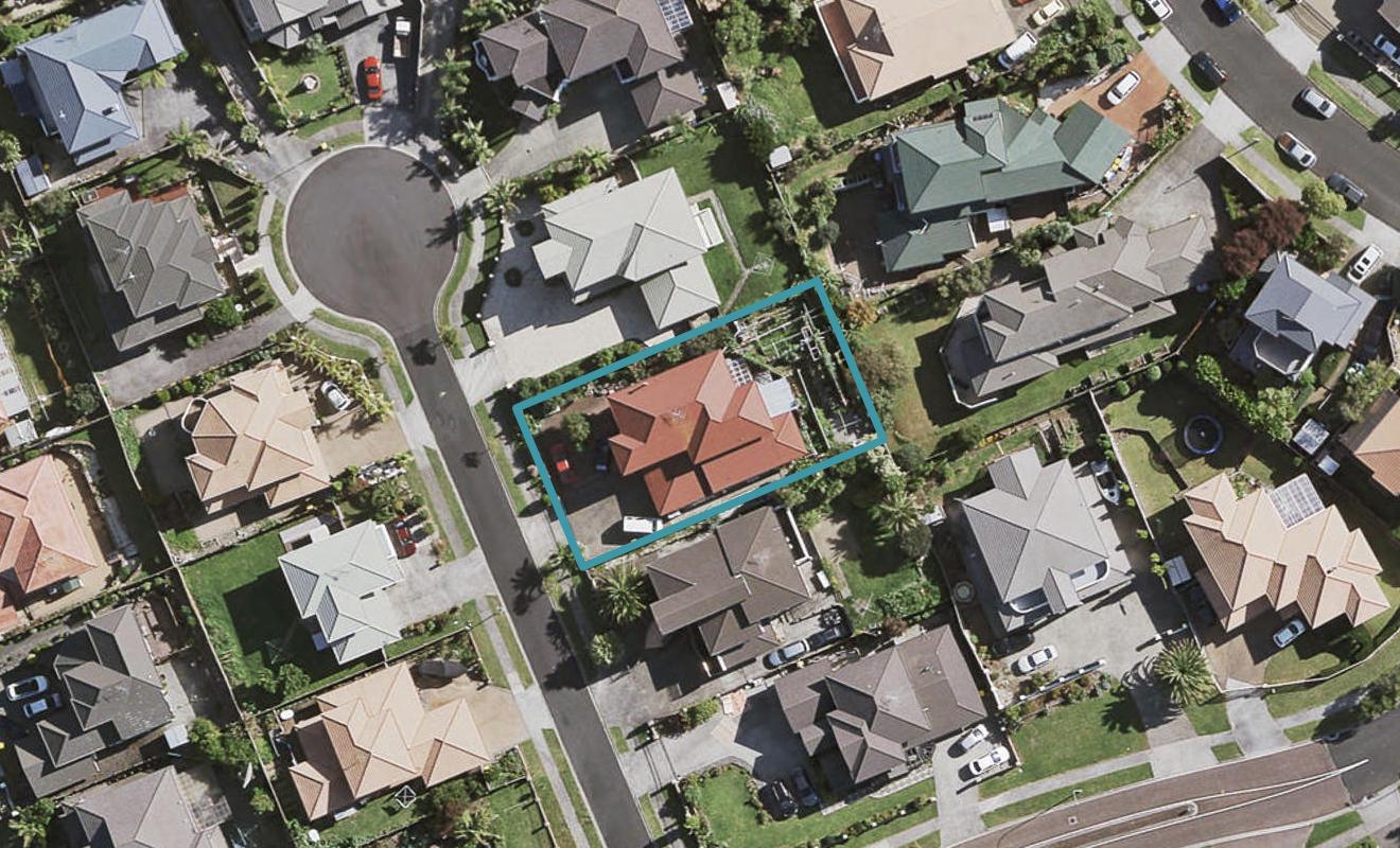 5 Sesame Grove, Goodwood Heights, Auckland - Carousel 1