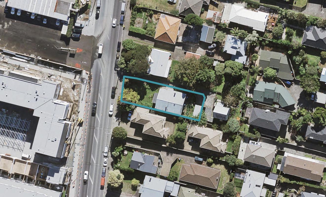 1/908 Mount Eden Road, Three Kings, Auckland - Carousel 1