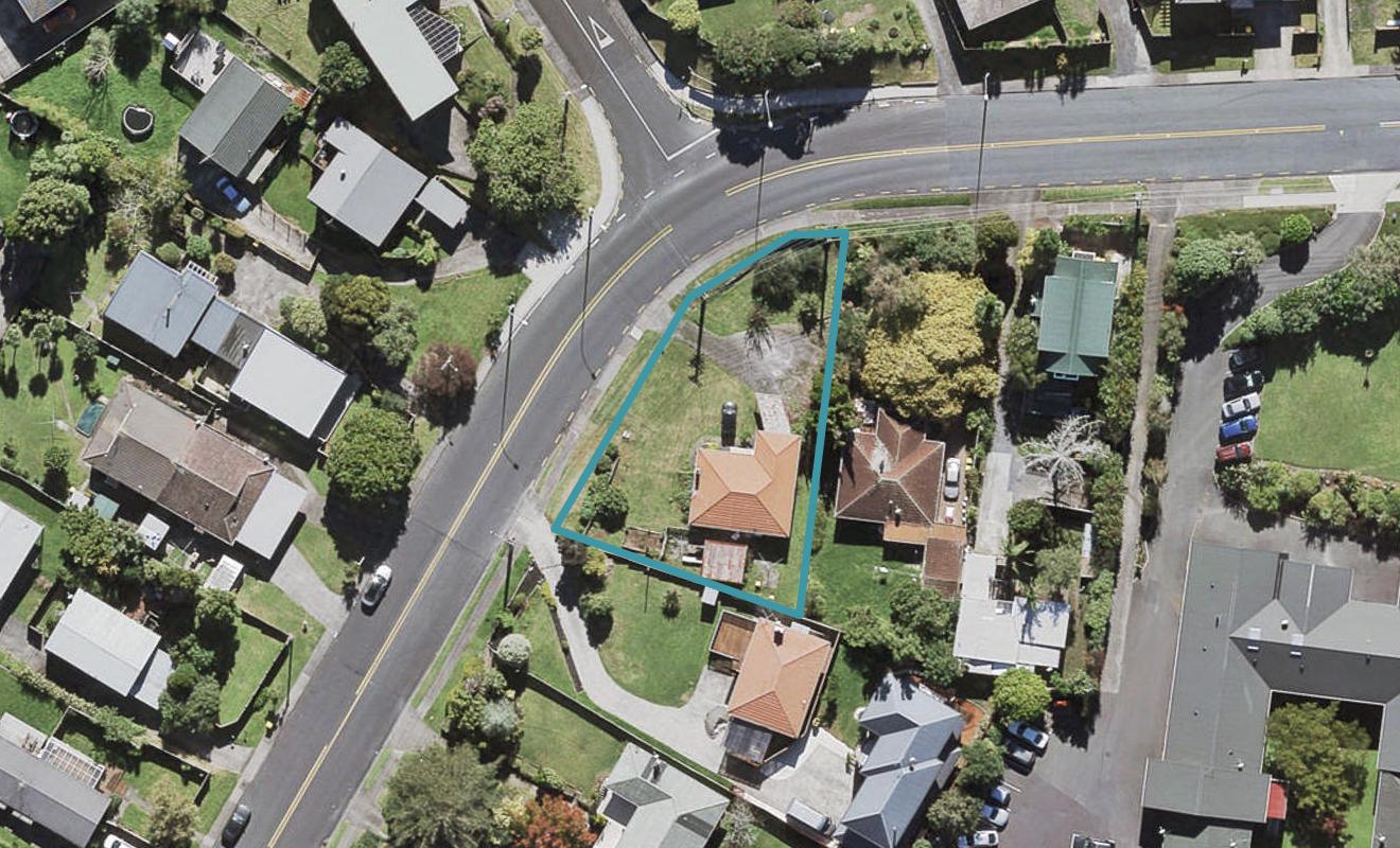 79 Mcleod Road, Te Atatu South, Auckland - Carousel 1