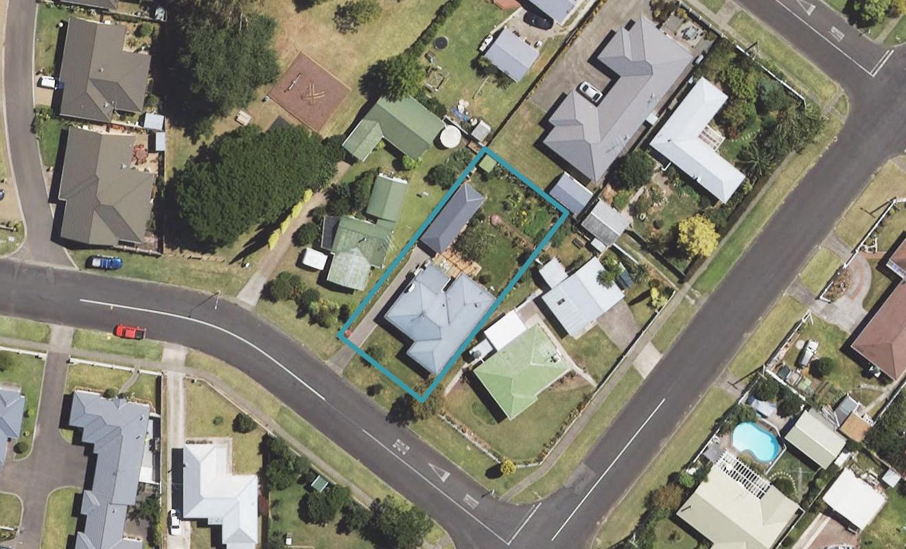 17 Emily Street, Riverdale, Gisborne - Carousel 1
