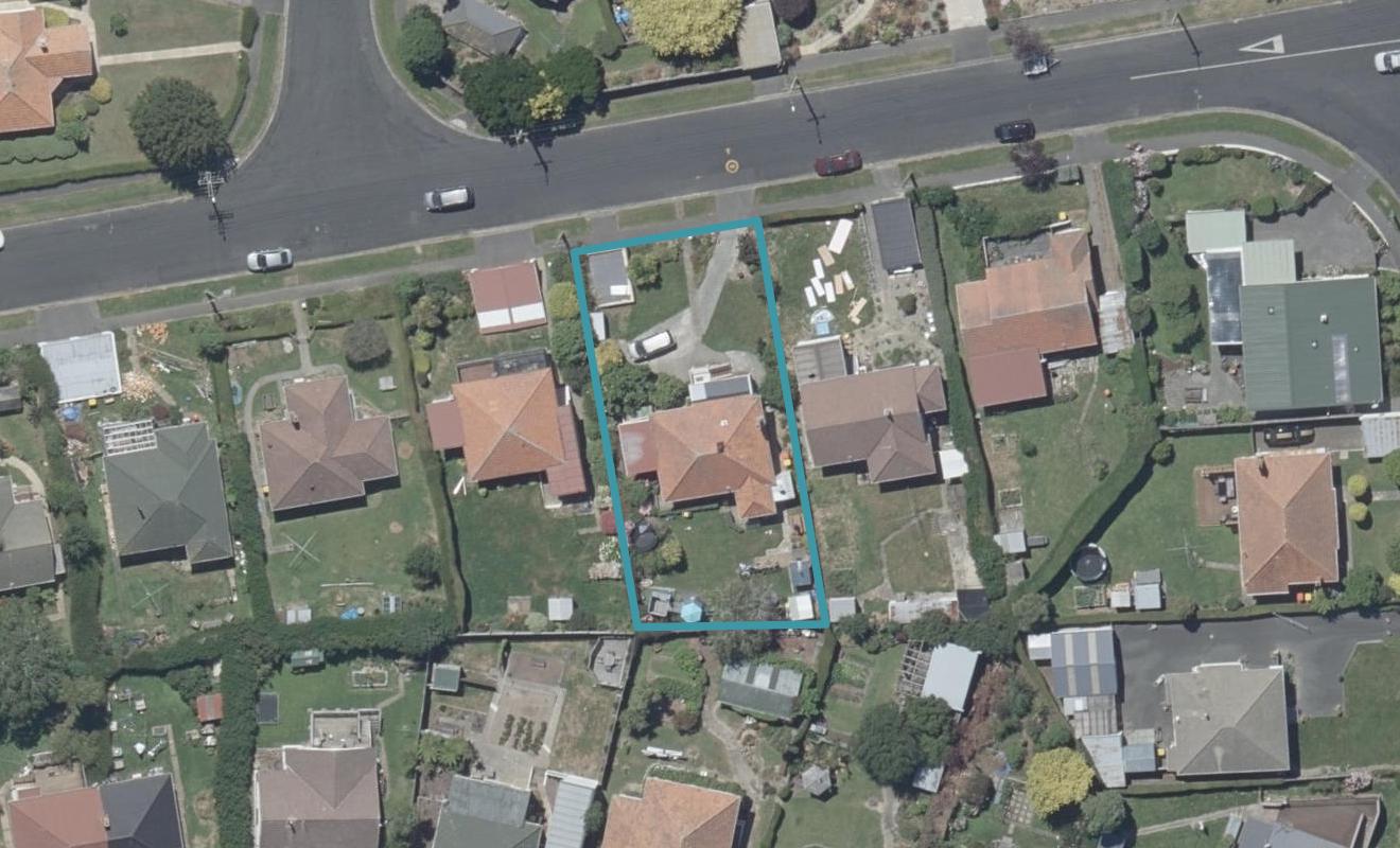 38 Mayfield Avenue, Wakari, Dunedin - Carousel 1