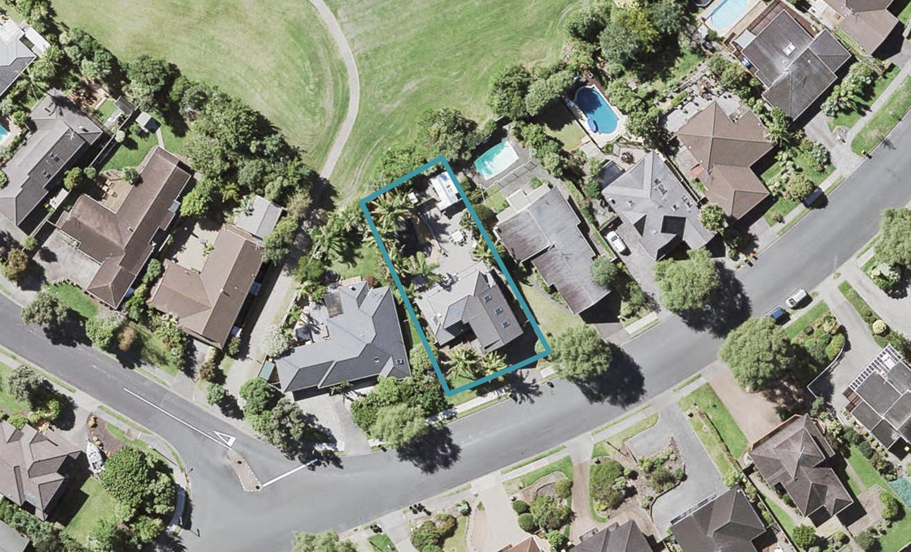 29 Bayside Drive, Browns Bay, Auckland - Carousel 1