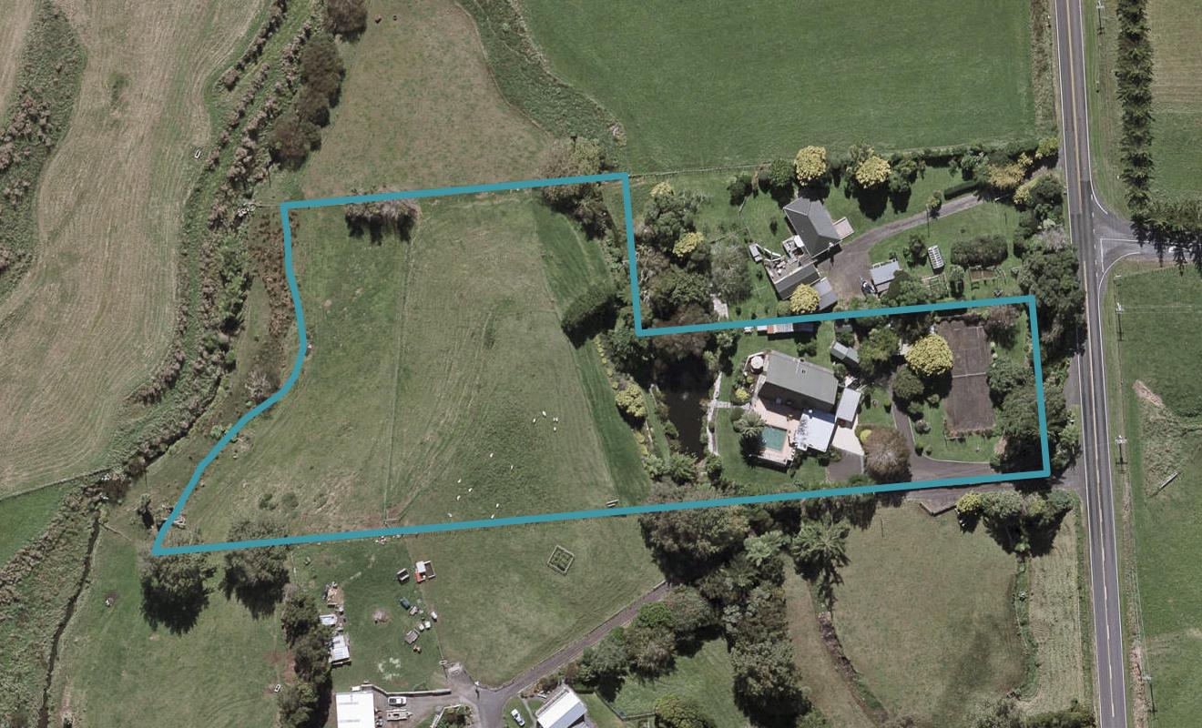 88 Egmont Road, HILLSBOROUGH, NEW PLYMOUTH - Carousel 1