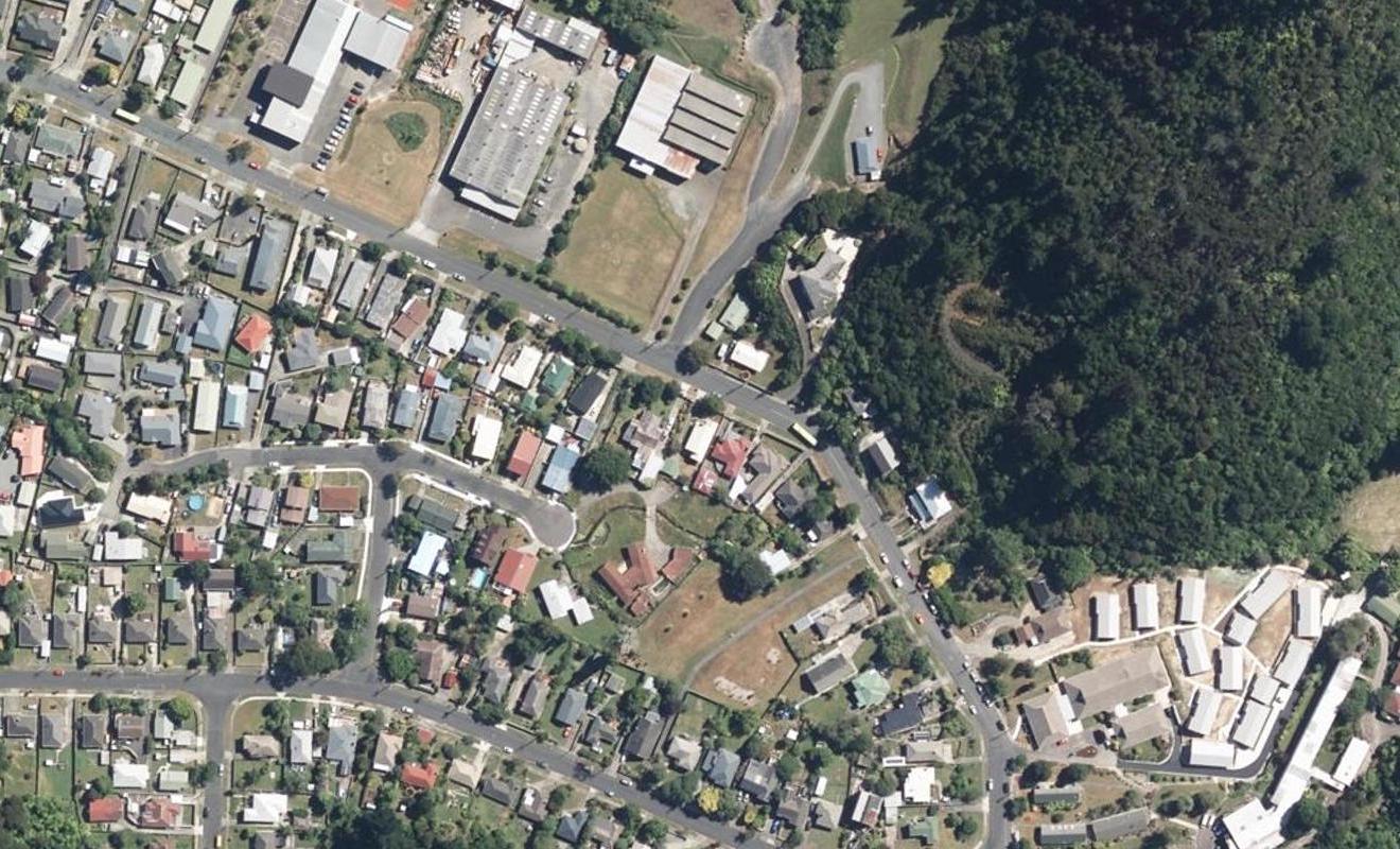 190 Rata Street, Naenae, Lower Hutt - Carousel 1