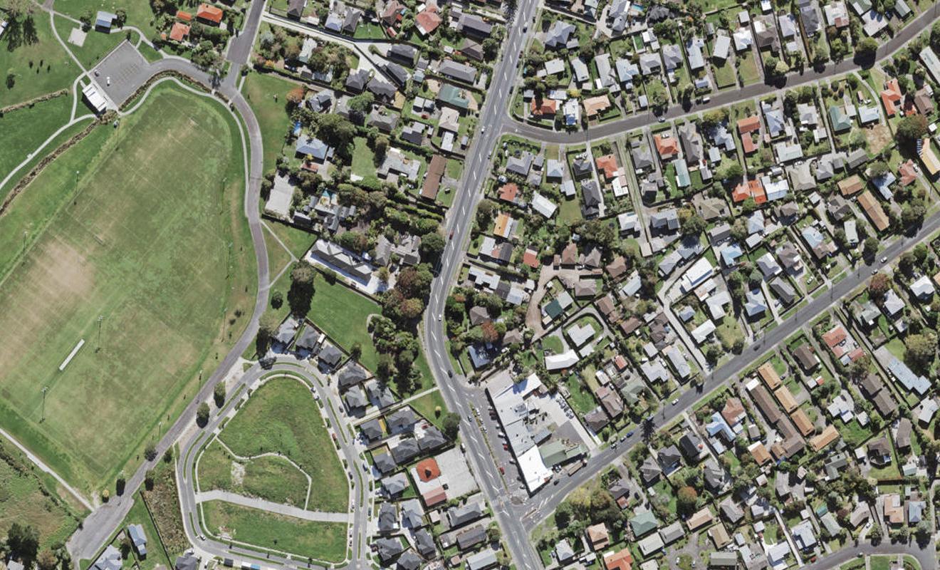 1/157 Te Atatu Road, Te Atatu South, Auckland - Carousel 1