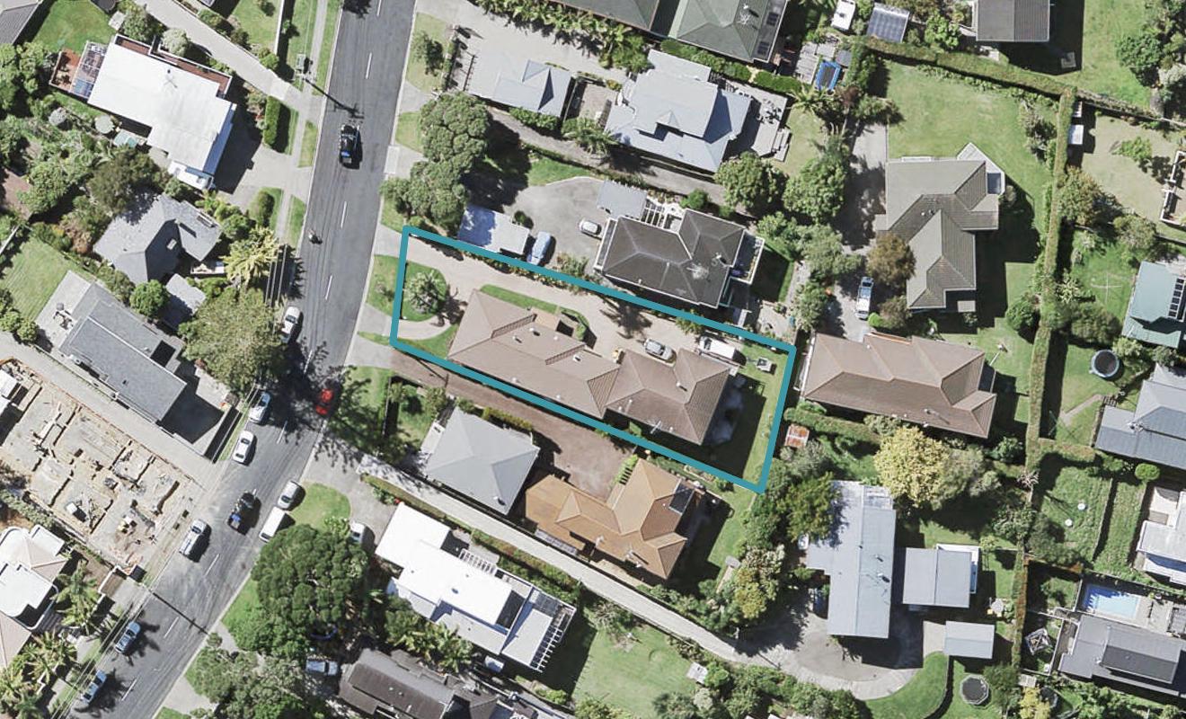 1/58 Kowhai Road, Campbells Bay, Auckland - Carousel 1
