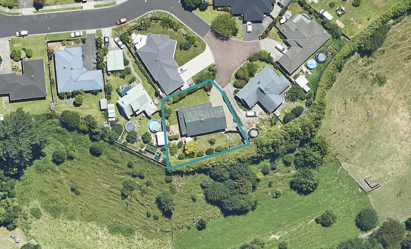 4 Marama Place, Pyes Pa, Tauranga - Carousel 1