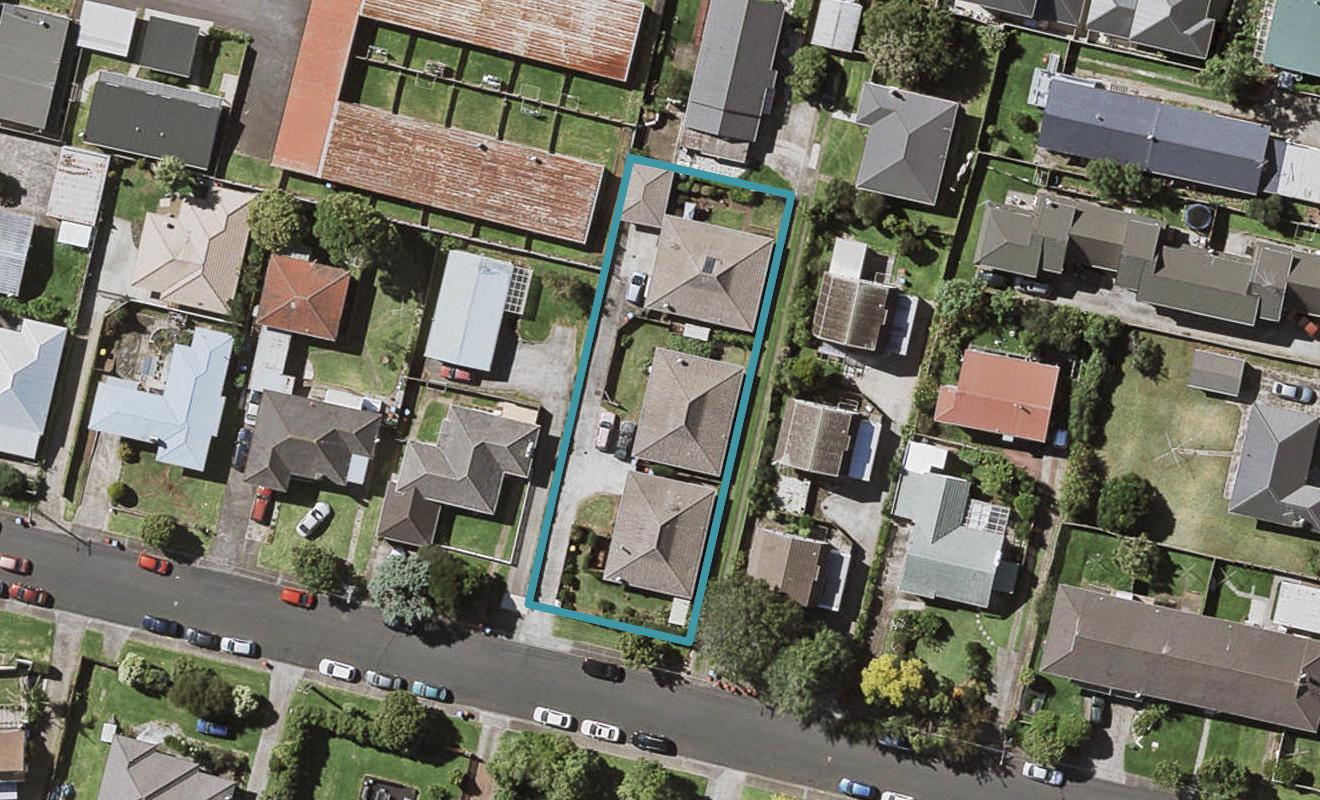 2/8 Green Road, Mount Wellington, Auckland - Carousel 1