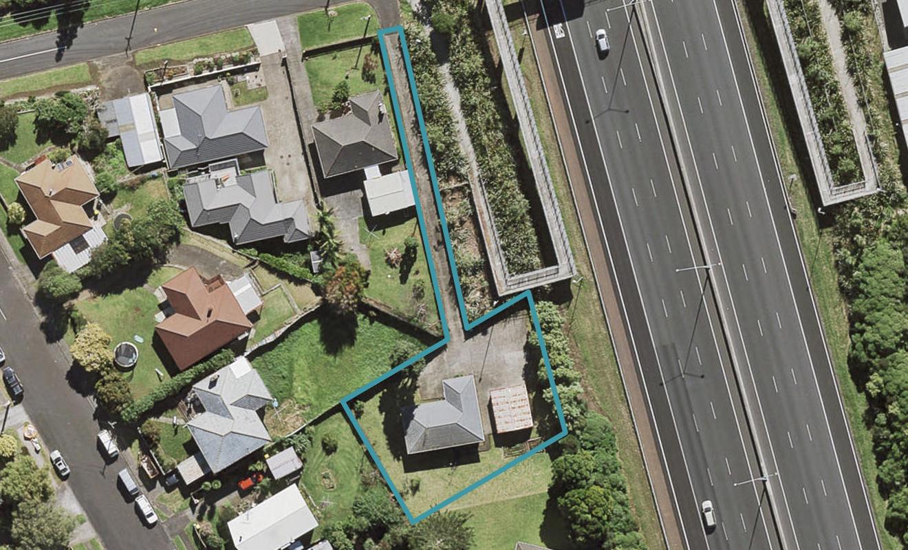 24A Hastie Avenue, Mangere Bridge, Auckland - Carousel 1