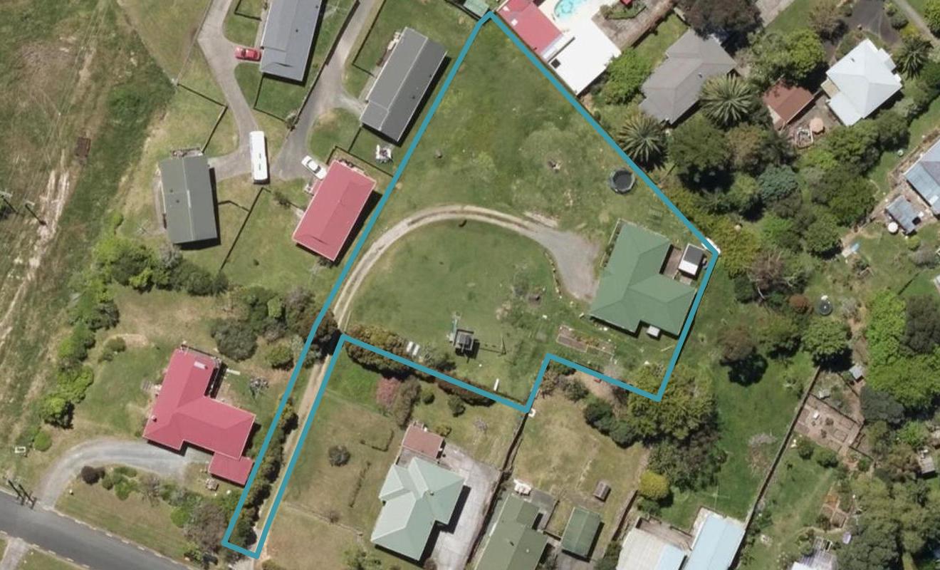 14 View Road, Hikurangi, Hikurangi - Carousel 1