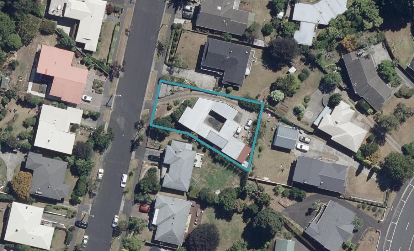 40 Kakanui Avenue, Hillcrest, Hamilton - Carousel 1