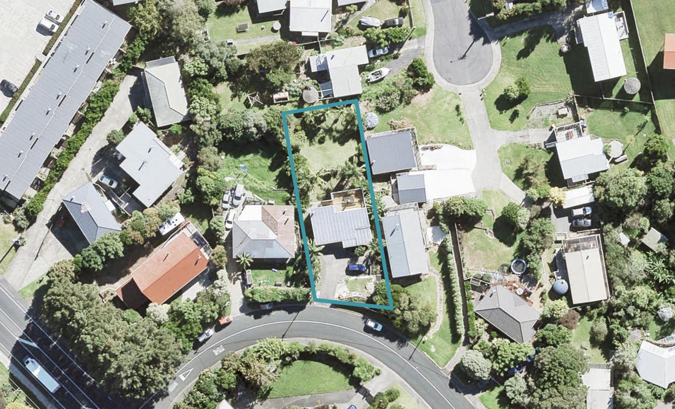 5 Hiwi Crescent, Stanmore Bay, Whangaparaoa - Carousel 1