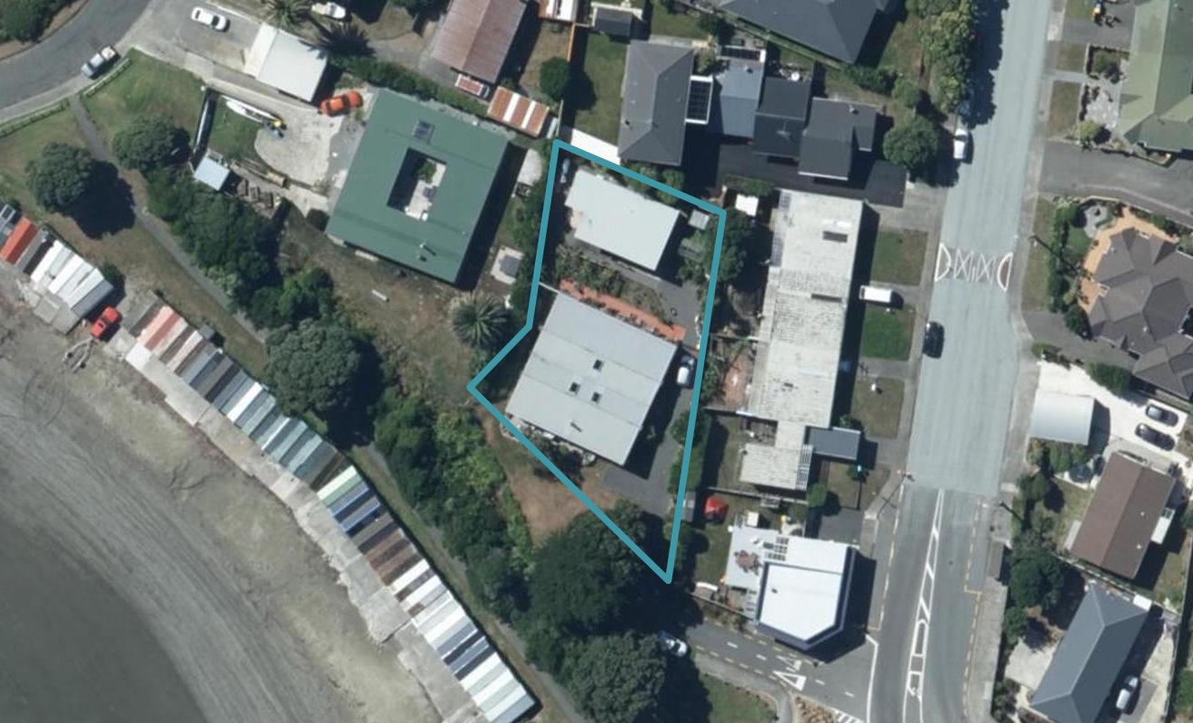 30 Bay Drive, Titahi Bay, Porirua - Carousel 1