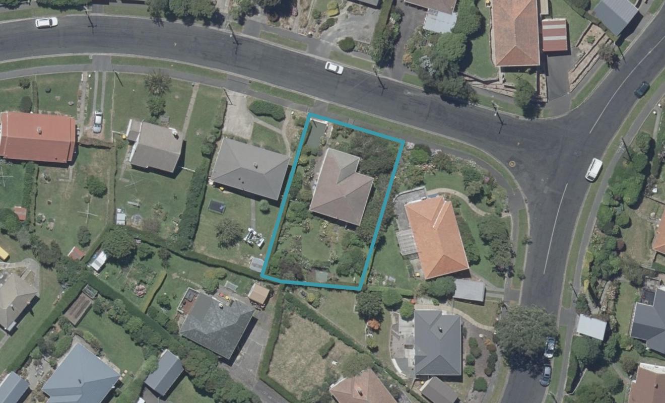 24 Forresbank Avenue, Wakari, Dunedin - Carousel 1