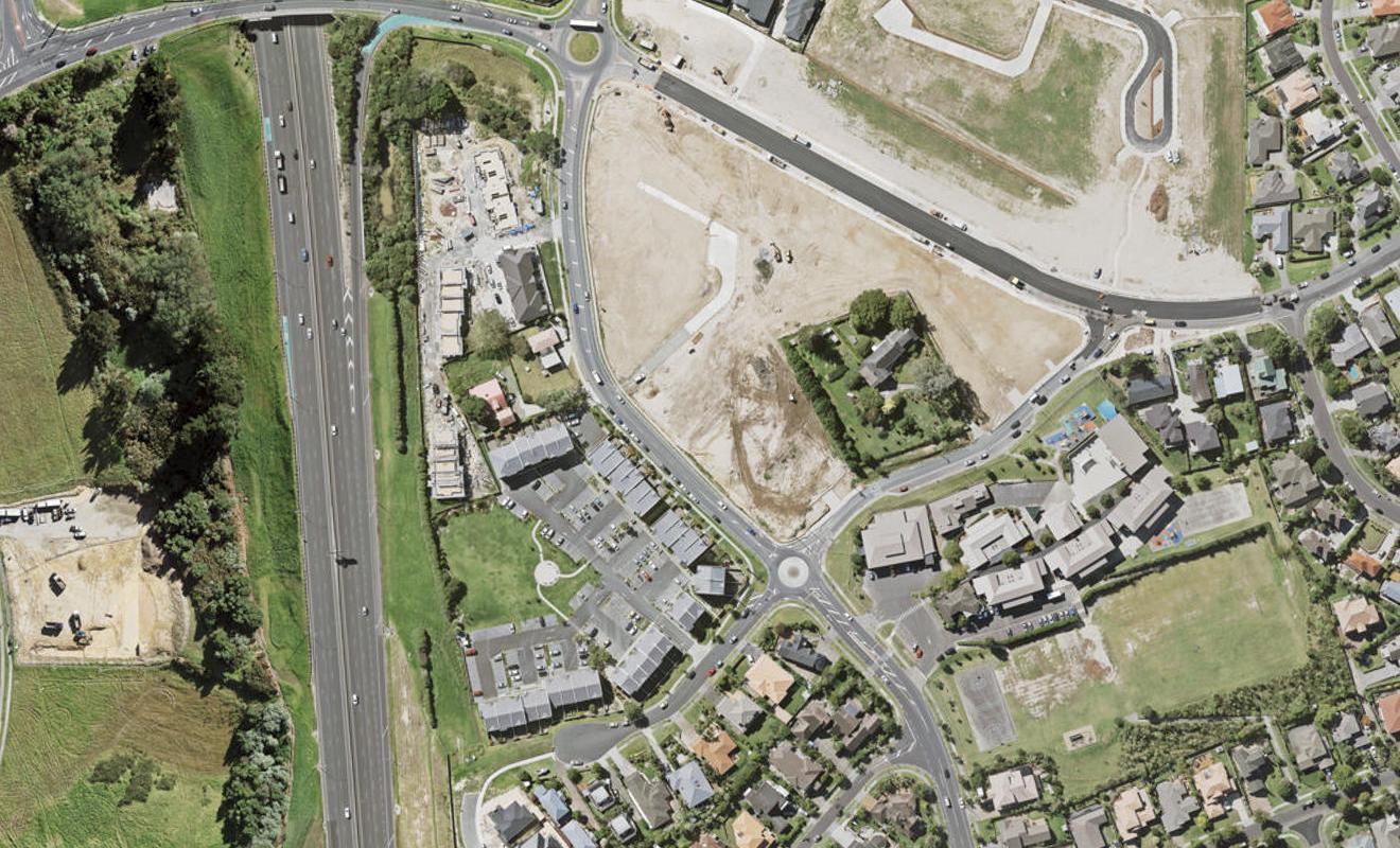 143 McClymonts Road, Oteha, Auckland - Carousel 1