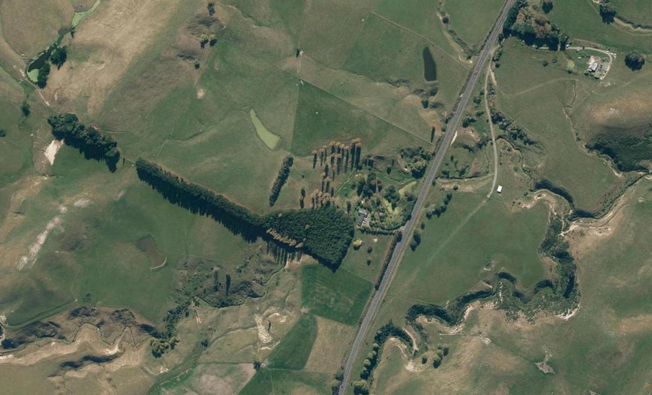 1196 State Highway 2, Otane - Carousel 1