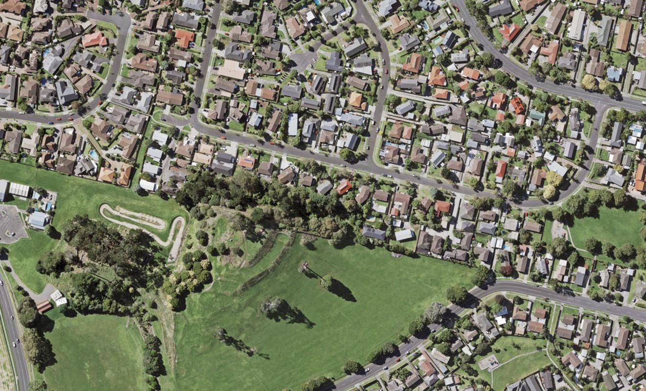44C Glennandrew Drive, Half Moon Bay, Auckland - Carousel 1