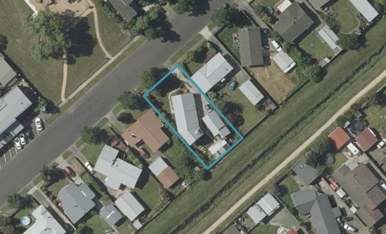 81 Apollo Parade, Milson, Palmerston North - Carousel 1