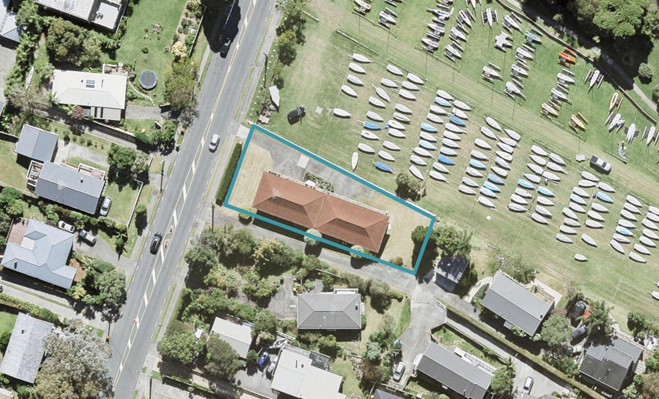 2/103 Deep Creek Road, Waiake, Auckland - Carousel 1