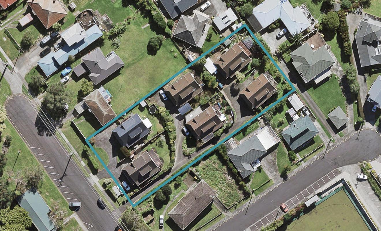 3/11 Hall Road, Glenfield, Auckland - Carousel 1
