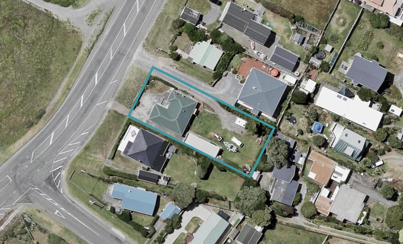 102 Marine Parade, Otaki Beach, Otaki - Carousel 1