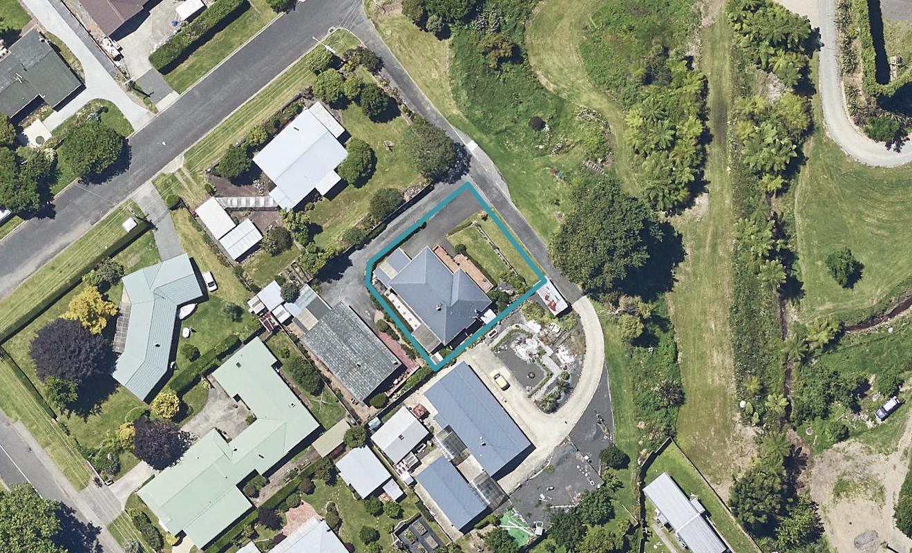 14 Gray Street, Katikati, Katikati - Carousel 1
