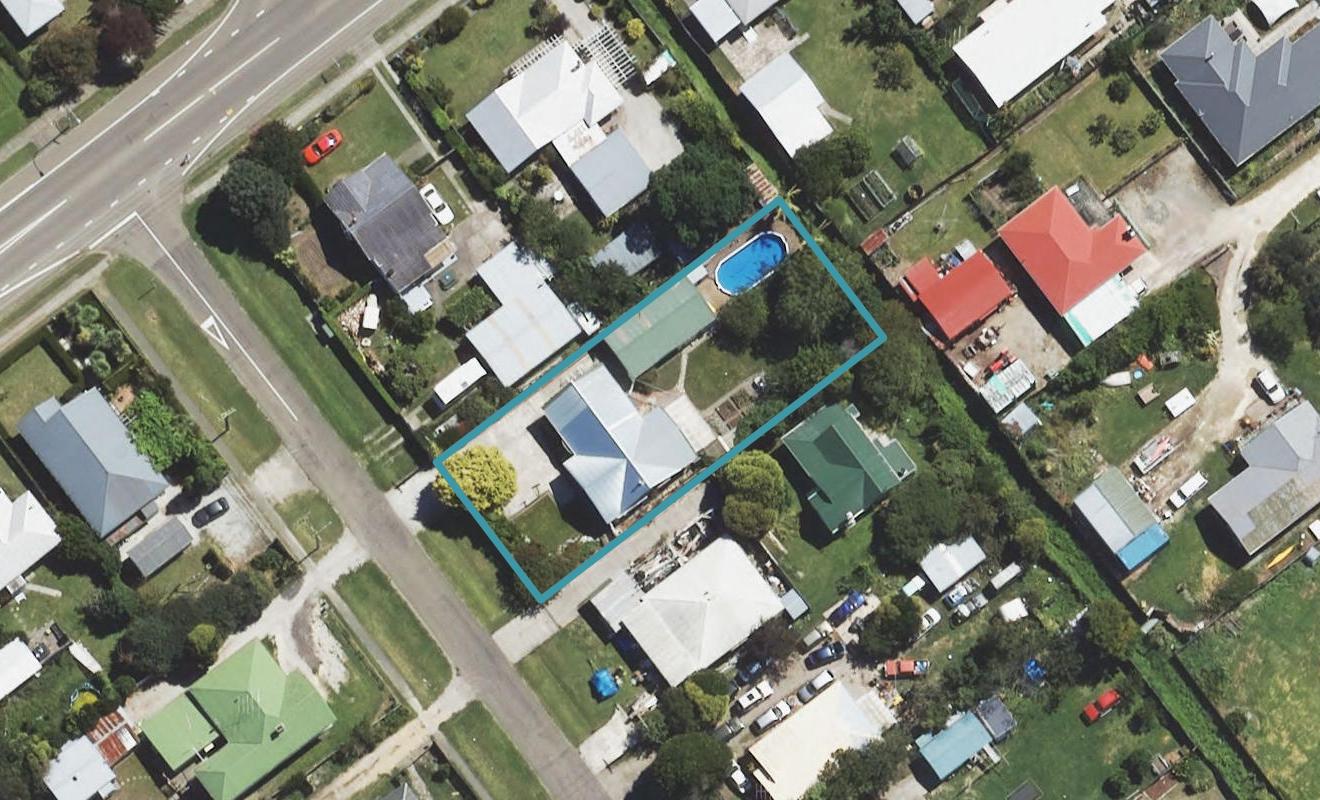 2 Daphne Street, Outer Kaiti, Gisborne - Carousel 1