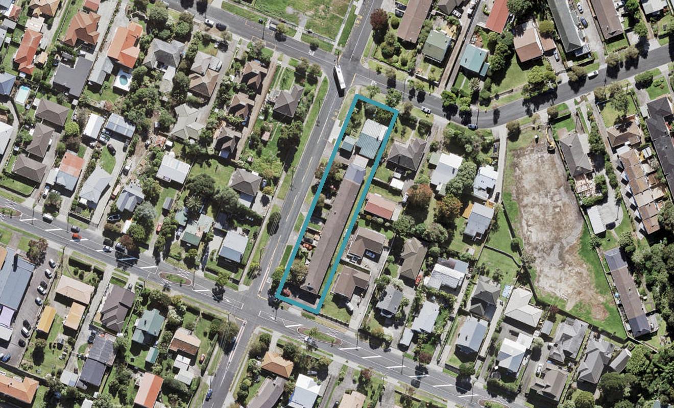 3/27 Nikau Street, New Lynn, Auckland - Carousel 1