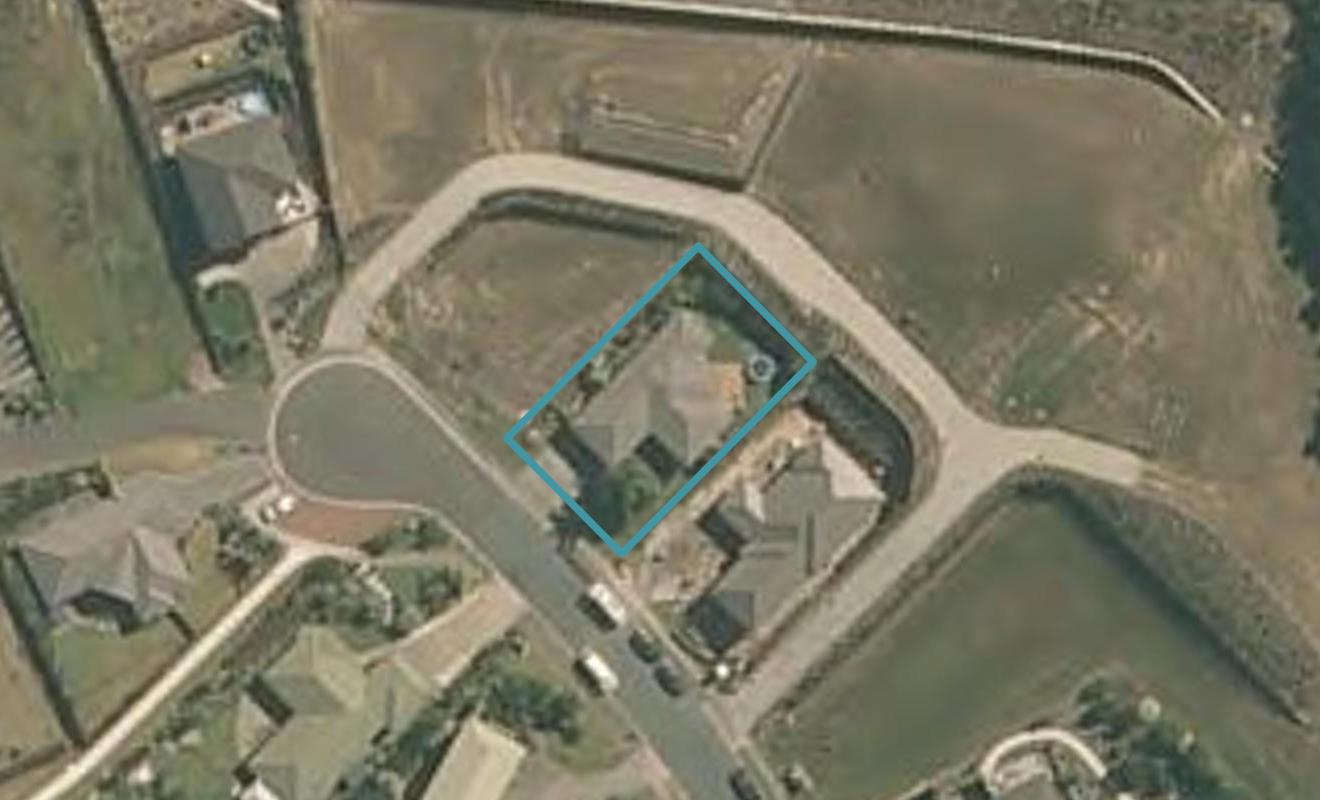 11 Waldorf Crescent, Orewa, Orewa - Carousel 1