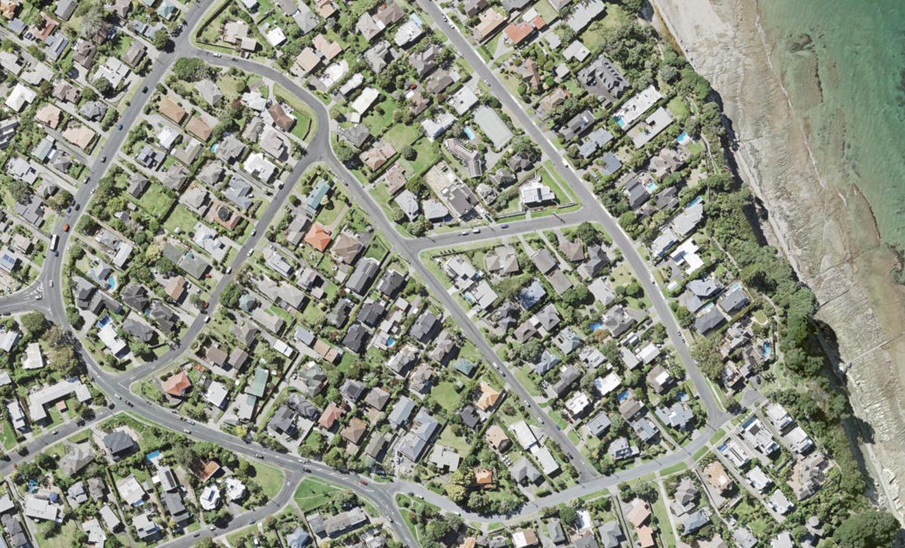 11A Scarboro Terrace, Murrays Bay, Auckland - Carousel 1