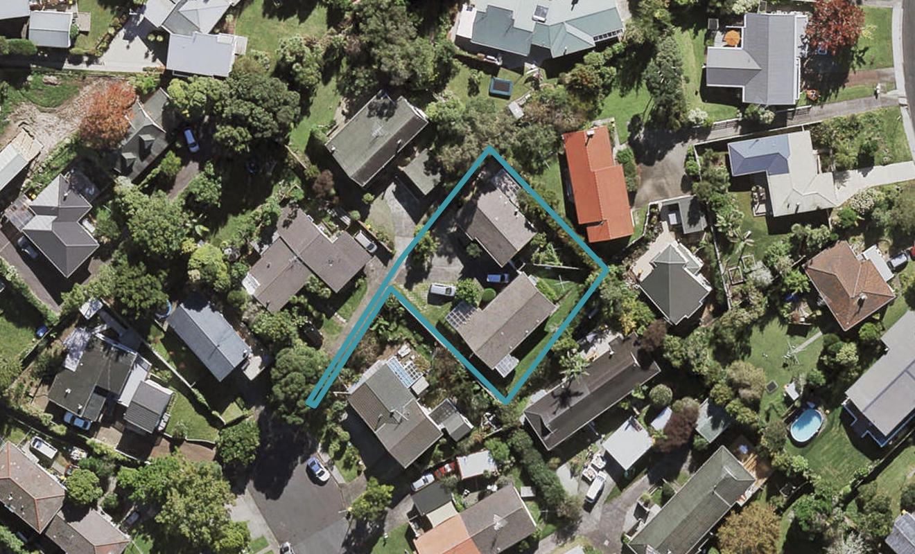 1/31 Mannering Place, Hillcrest, Auckland - Carousel 1