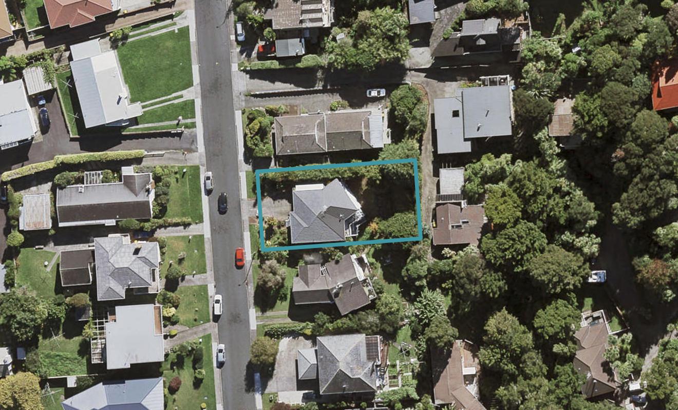 14 Lydia Avenue, Northcote, Auckland - Carousel 1