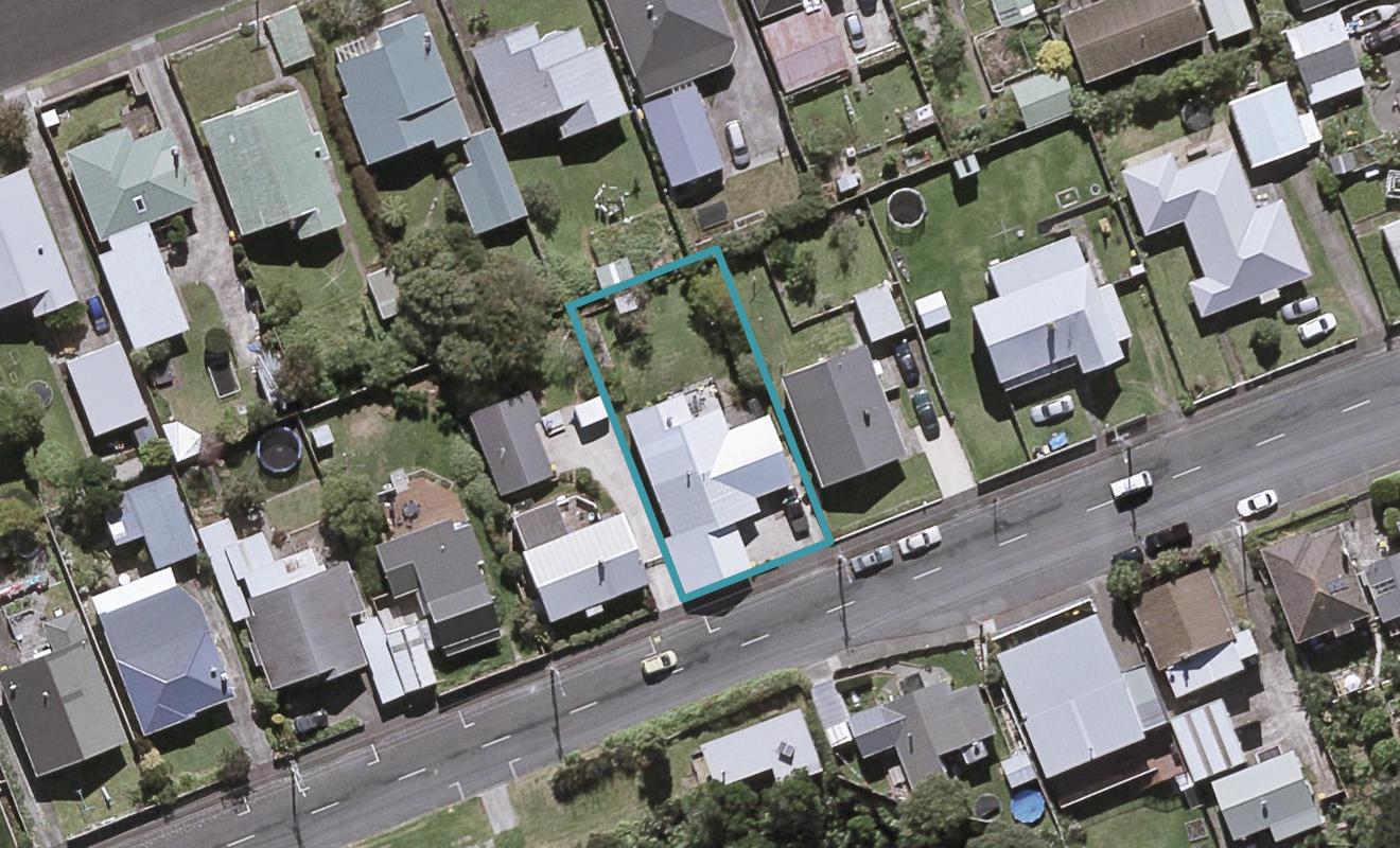 71 Clemow Road, Fitzroy, New Plymouth - Carousel 1
