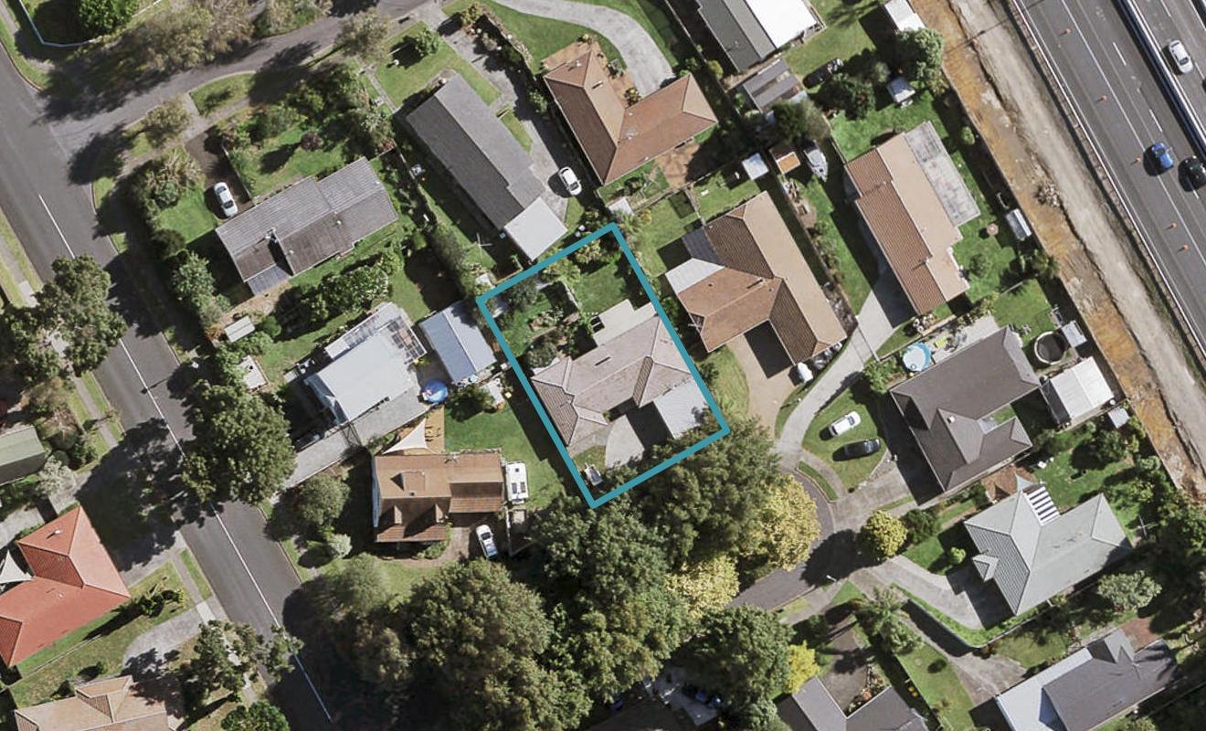 4 Biscay Place, Conifer Grove, Takanini - Carousel 1