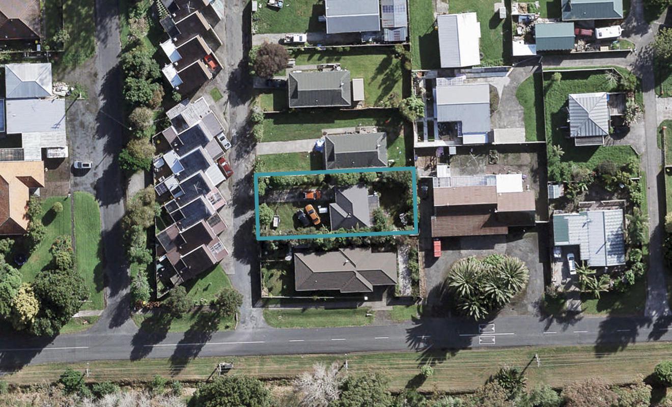 31A Springs Road, Parakai, Helensville - Carousel 1