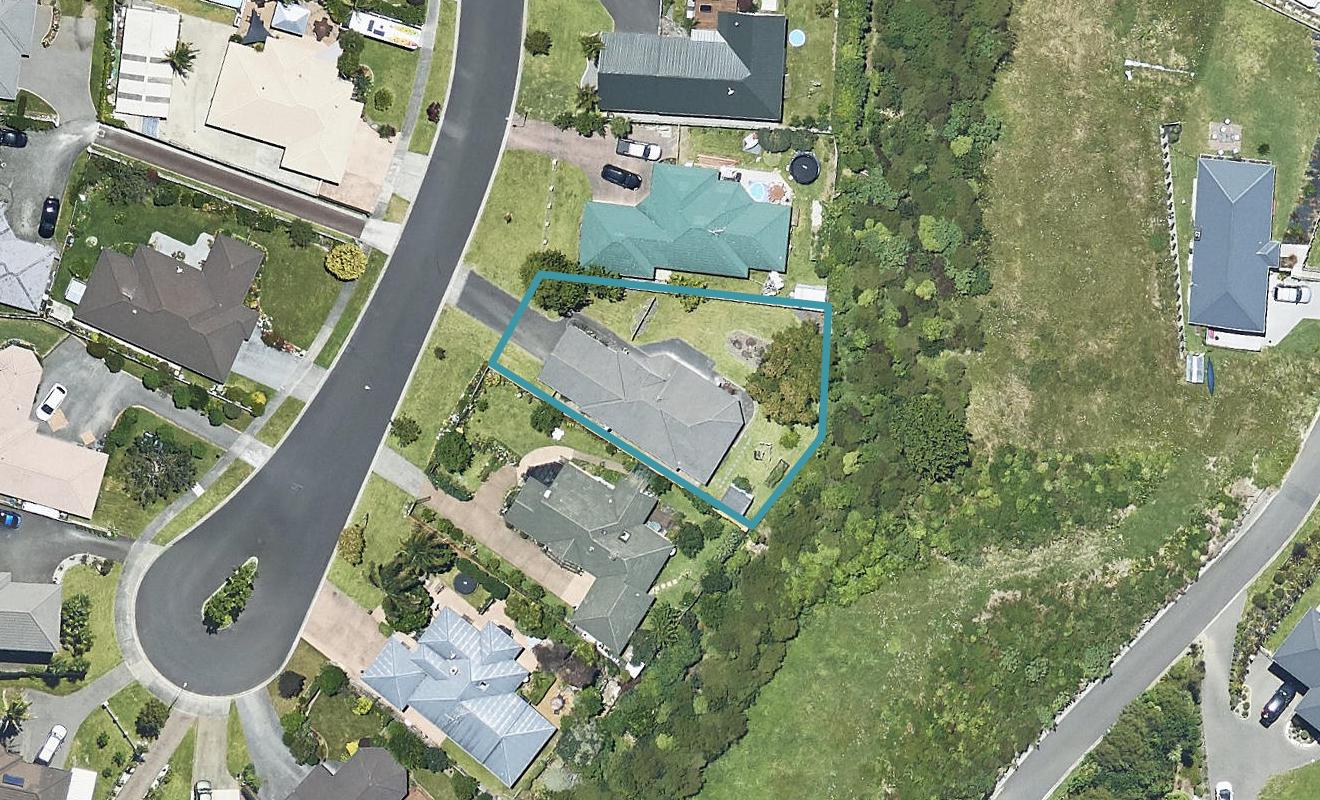 50 Mahonia Place, Pyes Pa, Tauranga - Carousel 1