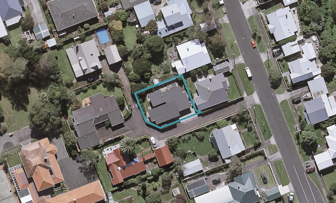 76D Paynters Avenue, Strandon, New Plymouth - Carousel 1