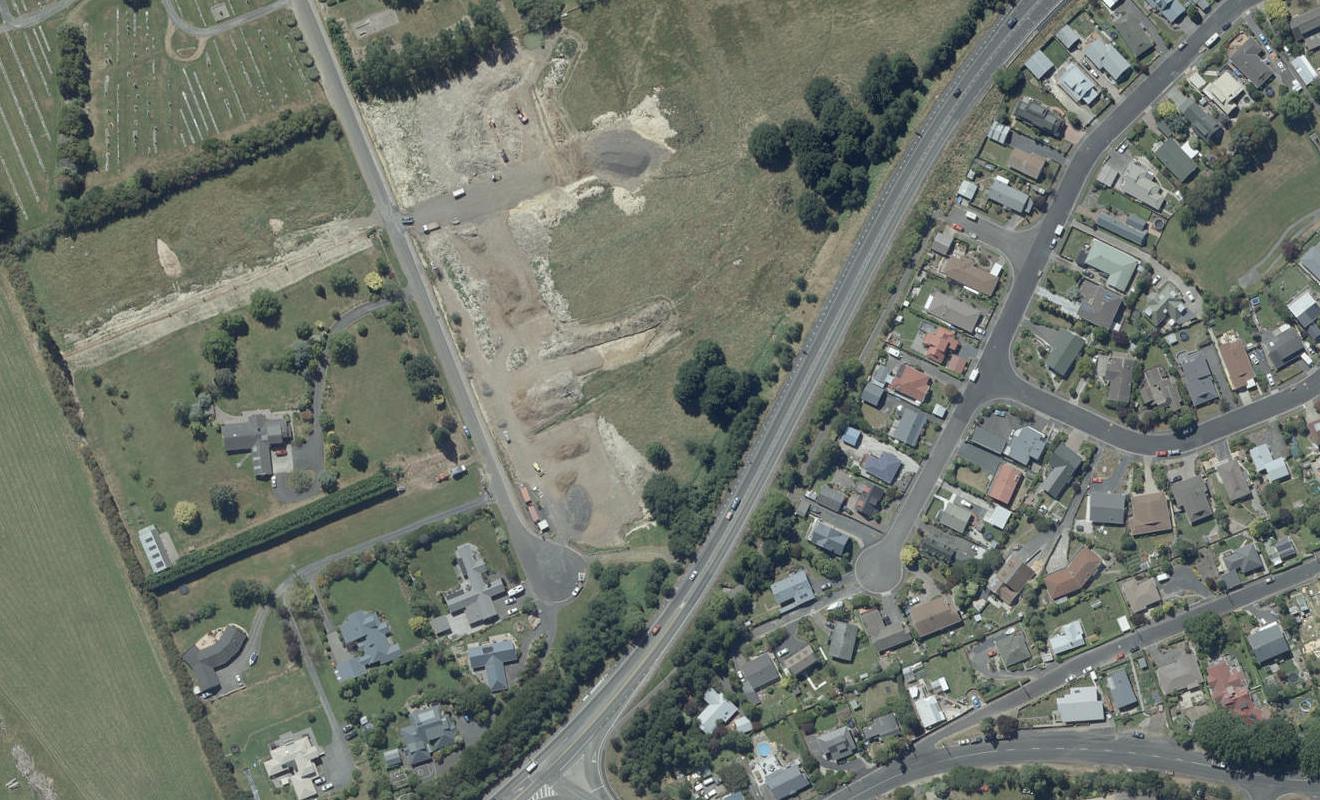 5 Petre Lane, East Taieri, Mosgiel - Carousel 1