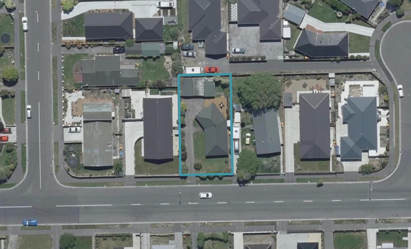 24 Queenspark Drive, Parklands, Christchurch - Carousel 1