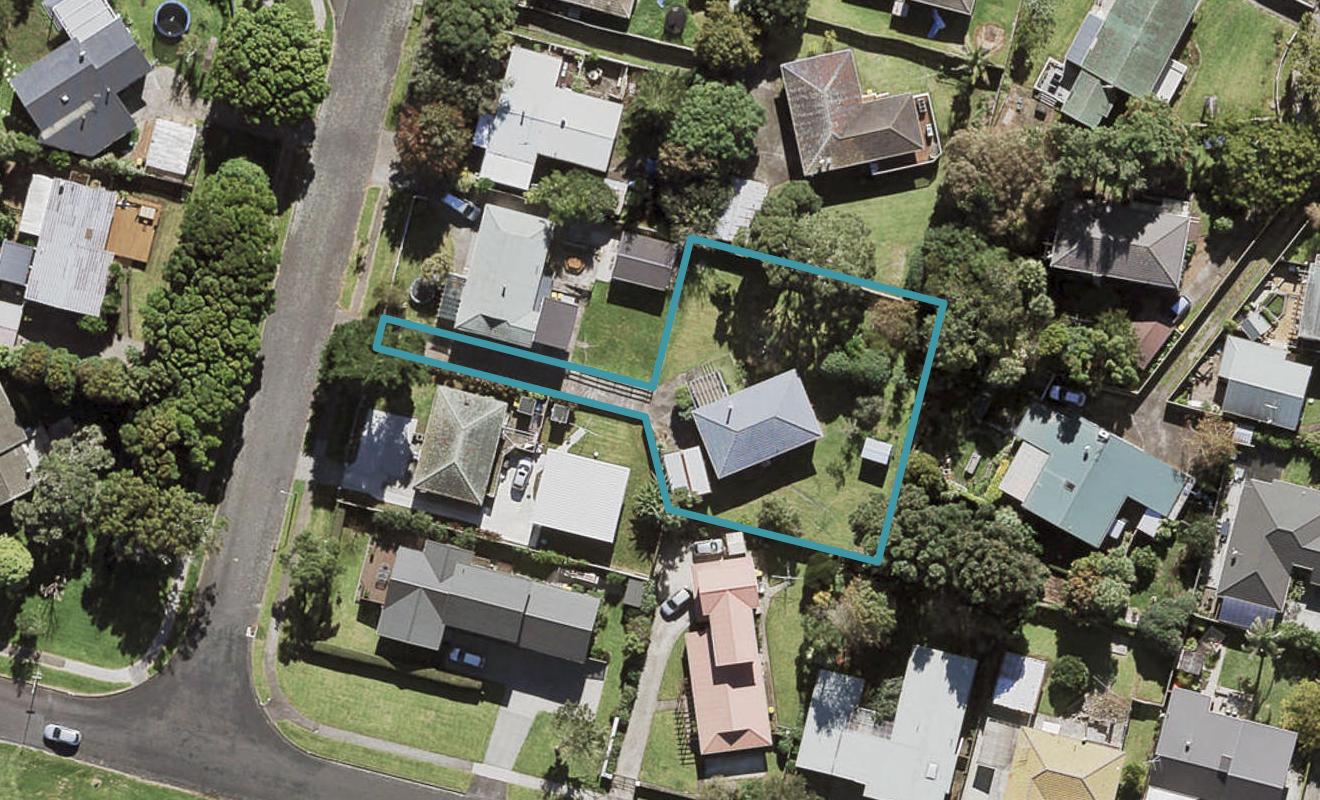 25 Ashcroft Avenue, Mangere Bridge, Auckland - Carousel 1
