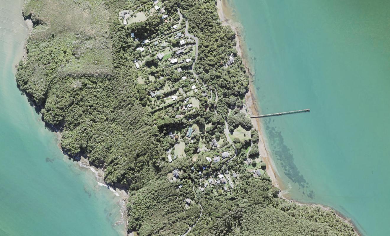 121 Cornwallis Road, Cornwallis, Auckland - Carousel 1
