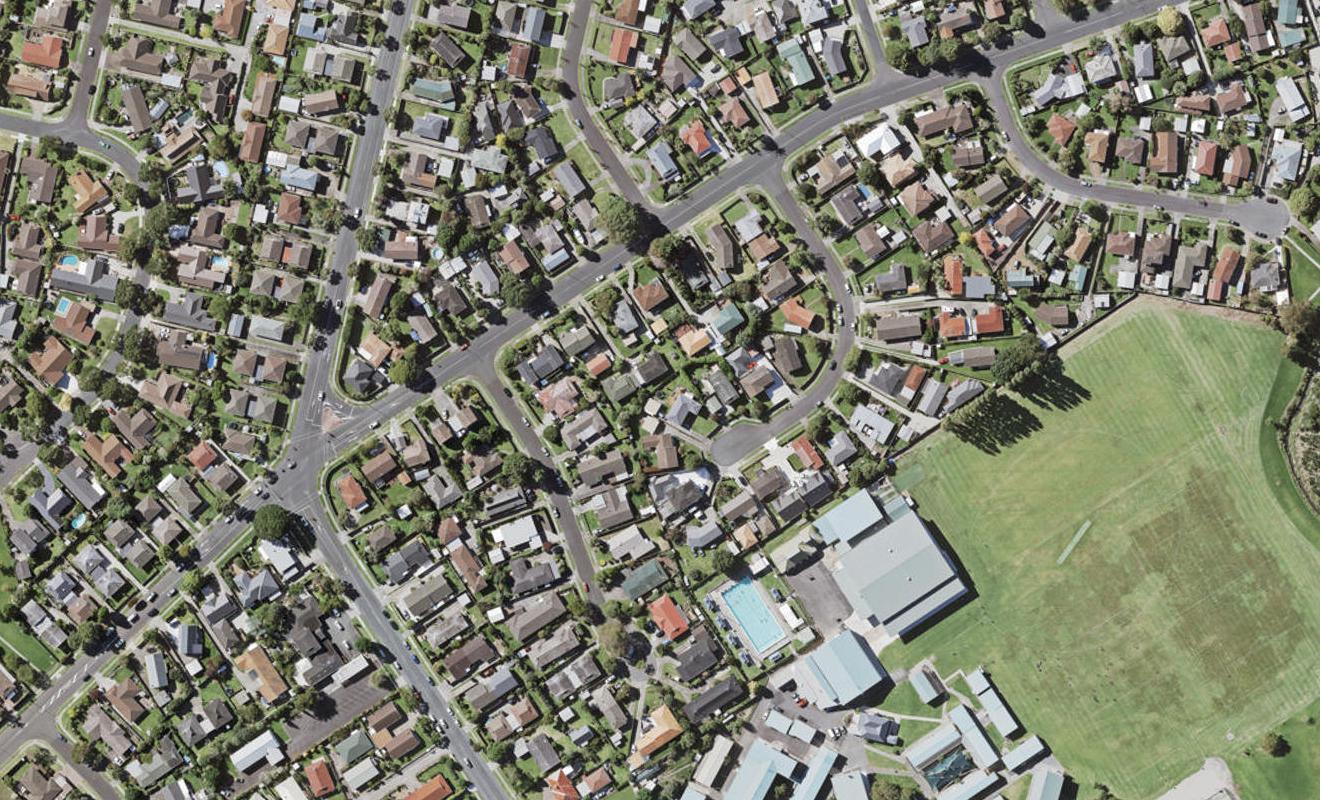 13D Chesley Place, Half Moon Bay, Auckland - Carousel 1