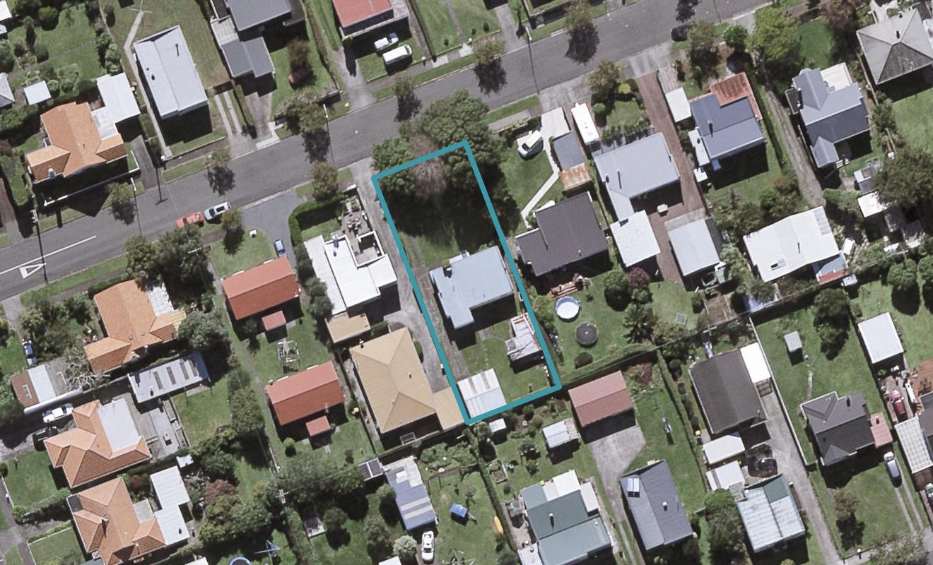 8 Cornwall Street, Brooklands, New Plymouth - Carousel 1