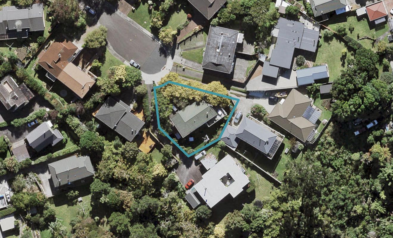 11 Highlight Parade, Te Atatu South, Auckland - Carousel 1