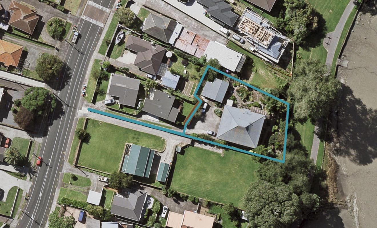1/120 Ireland Road, Panmure, Auckland - Carousel 1