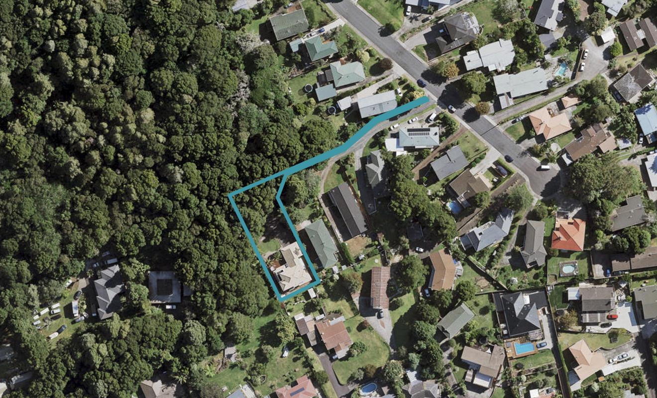 17D Hillcrest Grove, Hillpark, Auckland - Carousel 1